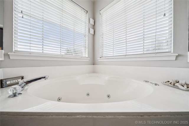 1112 N Yellowood Ave, Broken Arrow, OK 74012 - full bathroom featuring a jetted tub