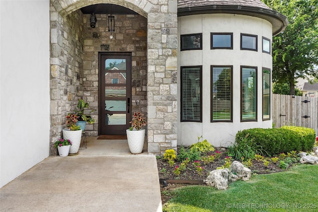 524 N 85th St, Broken Arrow, OK 74014 - entrance to property featuring stone siding and stucco siding