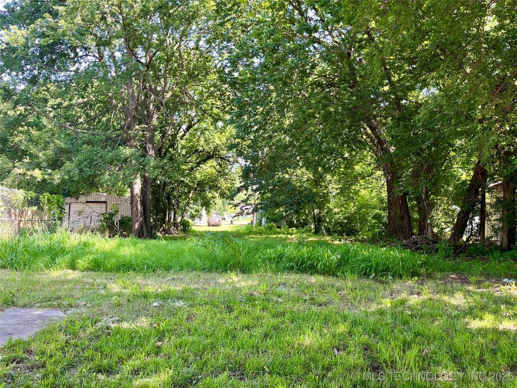 812 W 10th, Ada, OK 74820 - photo 2