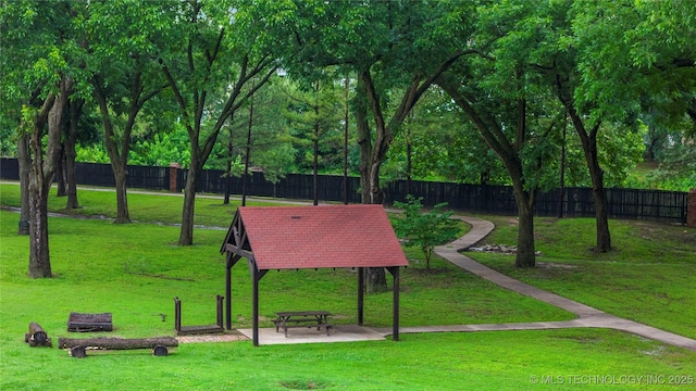 9722 S 75th E Ave, Tulsa, OK 74133 - view of home's community featuring a gazebo