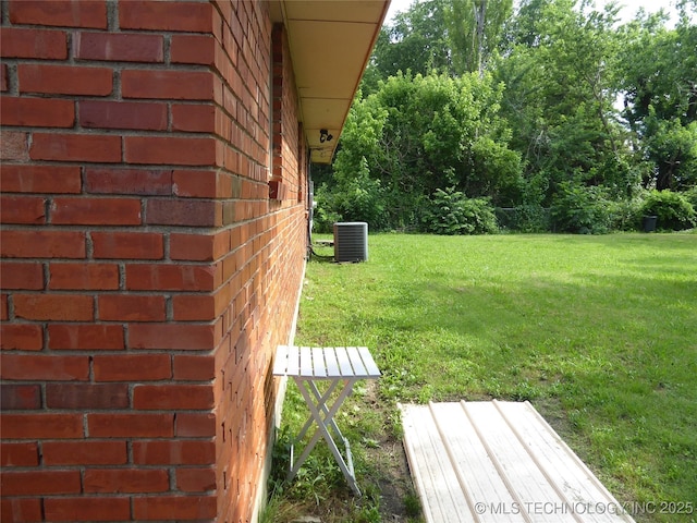 2414 S 126th E Ave, Tulsa, OK 74129 - view of green lawn