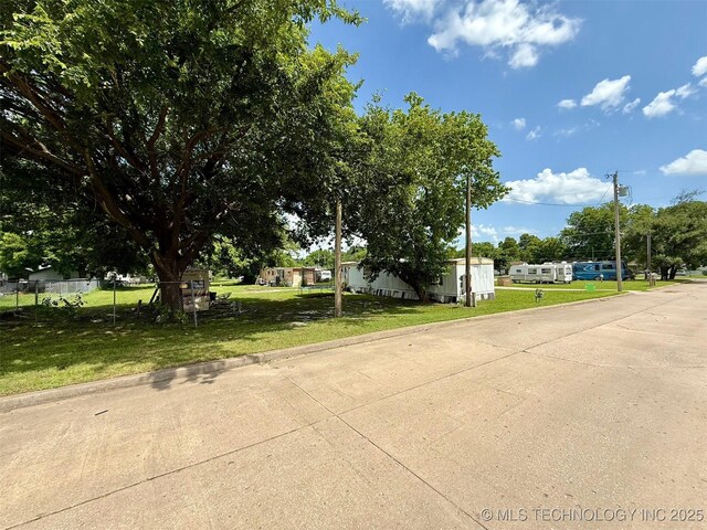 310 W Corporation St, Henryetta, OK 74437 - photo 6