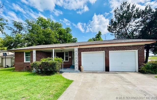 1014 Maxwell NW, Ardmore, OK 73401 - photo 1
