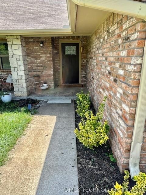 905 Rogers Ave, Madill, OK 73446 - photo 2