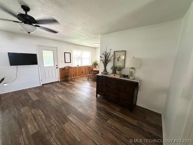 905 Rogers Ave, Madill, OK 73446 - photo 4