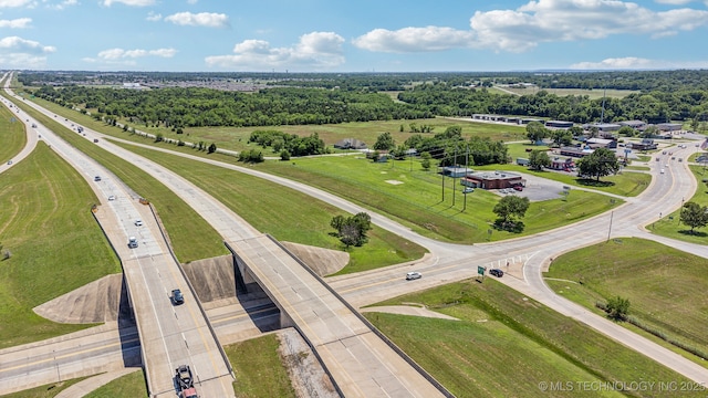220 E Center St S, Collinsville, OK 74021