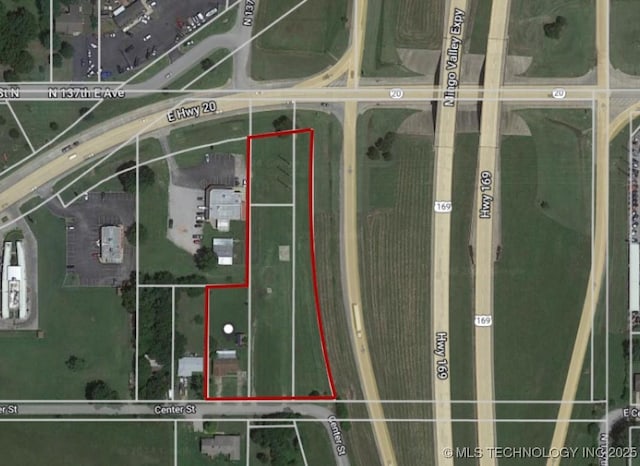 220 E Center St S, Collinsville, OK 74021
