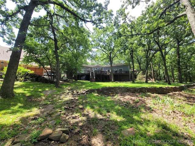 1416 Robin Hood Rd, Eufaula, OK 74432 - view of grassy yard featuring a deck