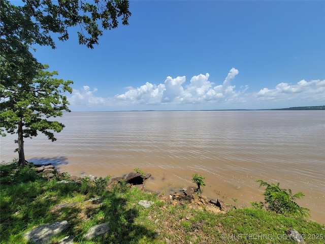 1416 Robin Hood Rd, Eufaula, OK 74432 - water view