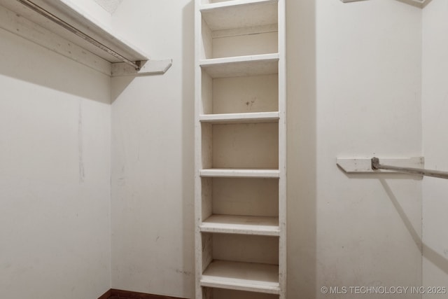 905 W Andrew Ave, Sapulpa, OK 74066 - view of walk in closet