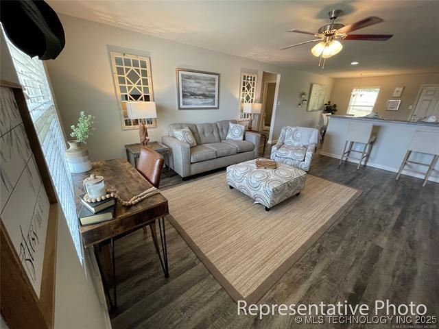 23260 E 115th St S, Broken Arrow, OK 74014 - living area featuring dark wood-style floors and ceiling fan