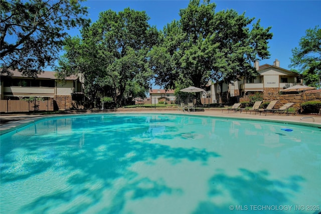 6370 S 80th E Ave Unit E, Tulsa, OK 74133 - view of community pool