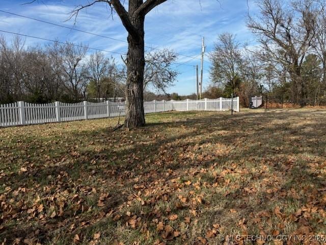 260 N 260th Rd, Mounds, OK 74047 - view of yard