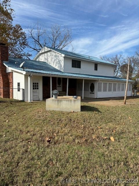 260 N 260th Rd, Mounds, OK 74047 - back of property with a yard