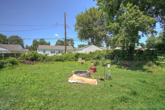 217 E 38th Pl, Tulsa, OK 74105 - view of grassy yard