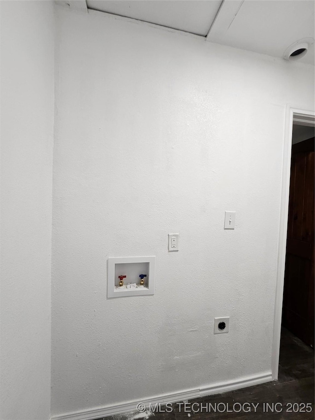 306 G St SE, Ardmore, OK 73401 - washroom featuring hookup for a washing machine and electric dryer hookup