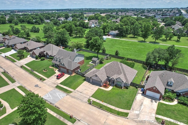 1005 E Fargo St, Broken Arrow, OK 74012 - aerial perspective of suburban area