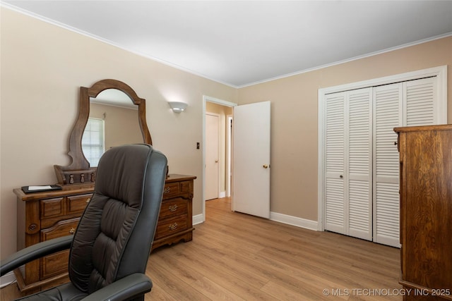 6016 E 52nd Pl, Tulsa, OK 74135 - office area featuring light wood-style flooring and crown molding