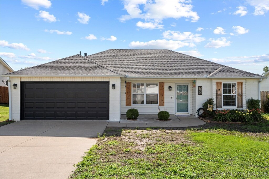 705 N Cummings Ave, Bartlesville, OK 74006 - photo 1