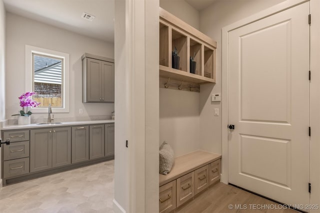 3528 S Troost Ave, Tulsa, OK 74105 - mudroom with a sink