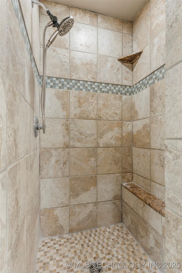 11936 S 98th E Ave, Bixby, OK 74008 - full bathroom featuring a tile shower