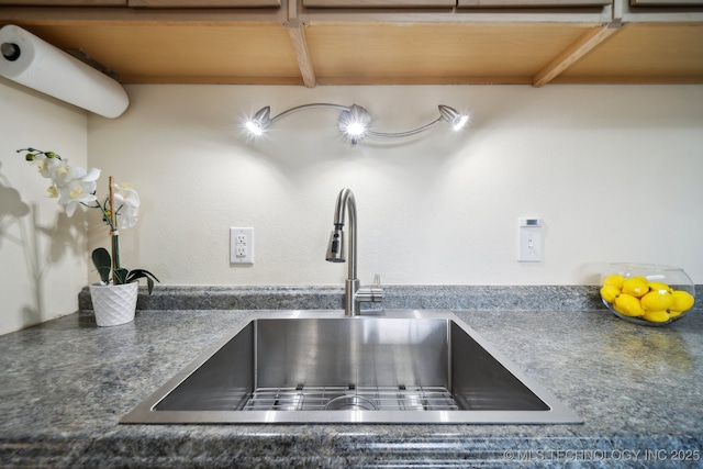 450 W 7th St # 908, Tulsa, OK 74119 - kitchen view of dark countertops