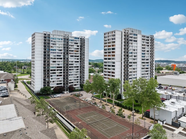 450 W 7th St # 908, Tulsa, OK 74119 - view of apartment building / complex featuring a city view