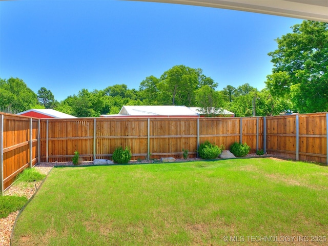 7809 S Redbud Ave, Broken Arrow, OK 74011 - view of fenced backyard