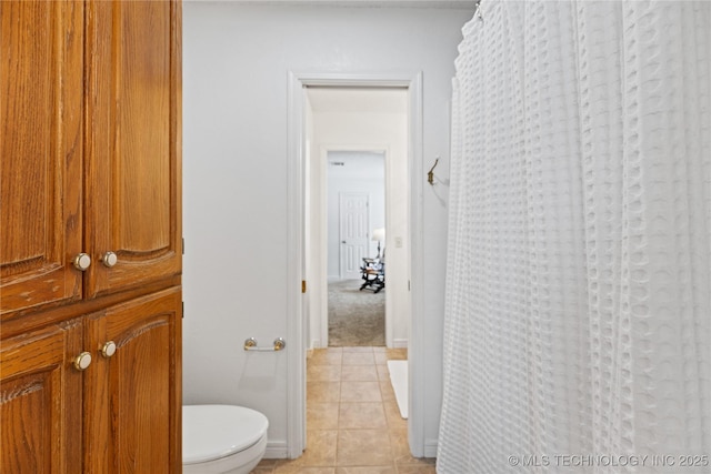 501 W 35th Pl, Sand Springs, OK 74063 - full bathroom with tile patterned floors and a shower with curtain