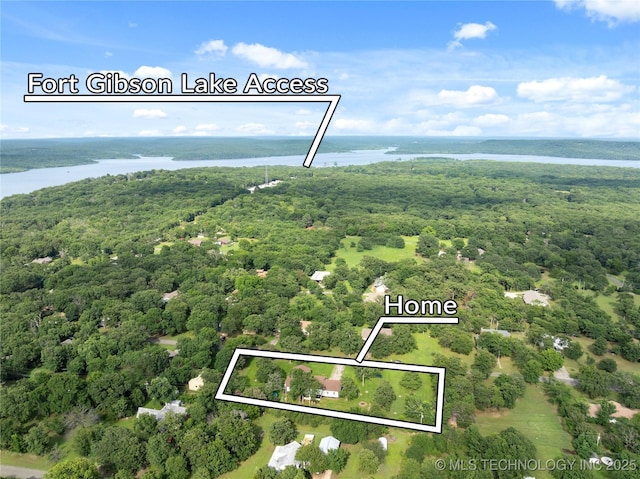 70155 S 336th Ct, Wagoner, OK 74467 - aerial view of property and surrounding area with a nearby body of water and property parcel outlined
