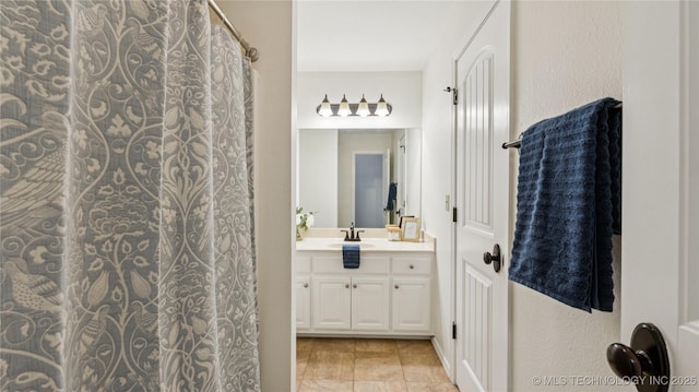 9198 E 120th St S, Bixby, OK 74008 - bathroom with vanity and a shower with curtain