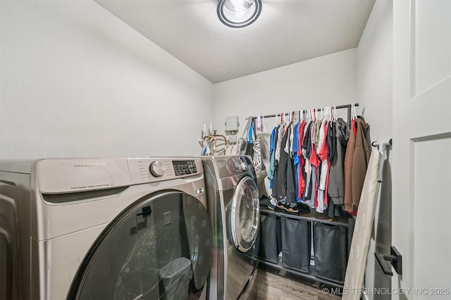 12929 N Sheridan Rd, Collinsville, OK 74021 - laundry room featuring separate washer and dryer and wood finished floors
