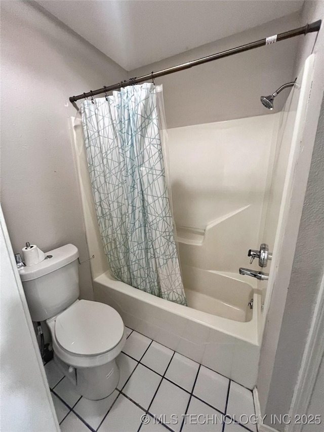 3610 Magnolia Dr, Sand Springs, OK 74063 - bathroom featuring shower / bathtub combination with curtain and tile patterned flooring
