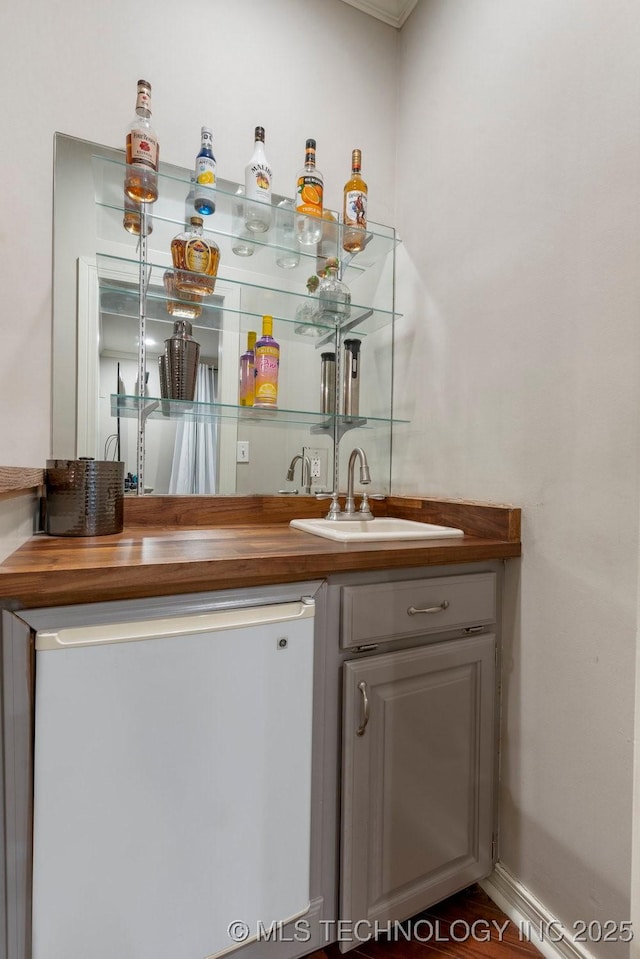 8766 Haskell Dr, Broken Arrow, OK 74014 - view of indoor wet bar