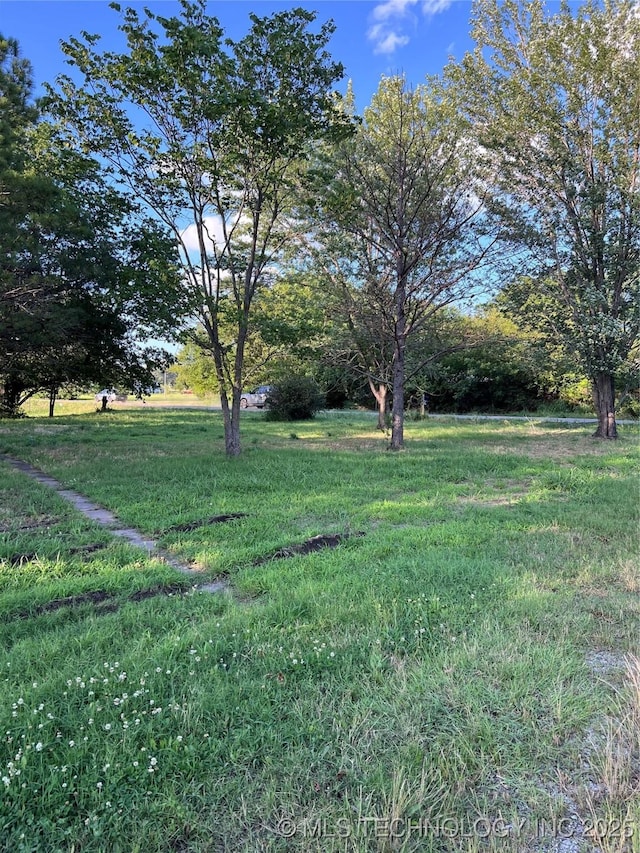13226 N 91st Ave E, Collinsville, OK 74021 - view of yard