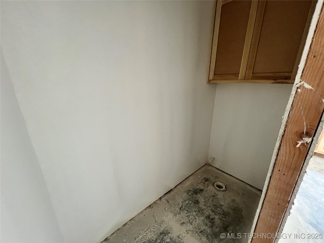 4949 S Boston Pl, Tulsa, OK 74105 - view of laundry room