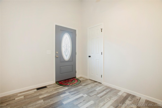 416434 Lakeside, Checotah, OK 74426 - entryway with light wood-style flooring and baseboards
