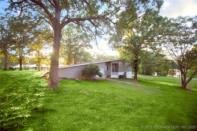 416434 Lakeside, Checotah, OK 74426 - view of front of home featuring a front lawn