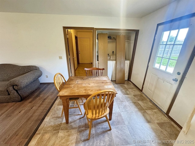 17564 W Grandview Dr, Tahlequah, OK 74464 - dining area with washing machine and dryer