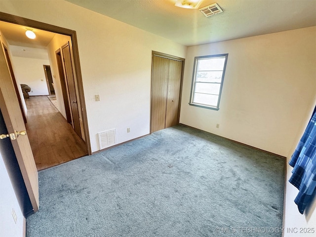 17564 W Grandview Dr, Tahlequah, OK 74464 - unfurnished bedroom featuring carpet floors and a closet