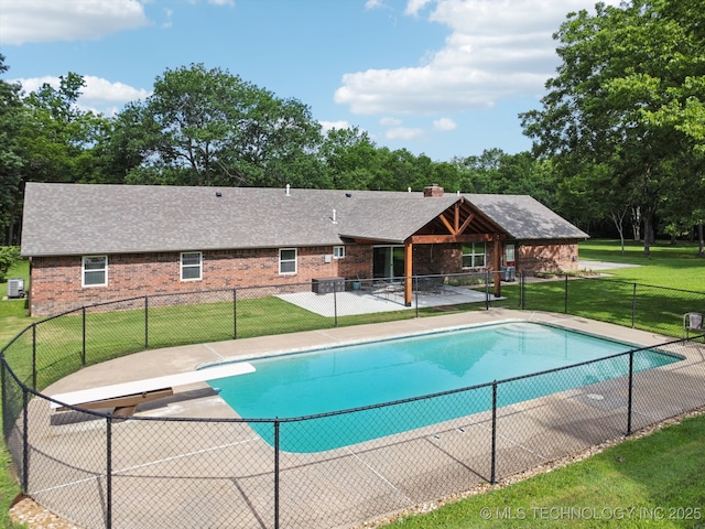 7705 S 232nd E Ave, Broken Arrow, OK 74014 - view of pool featuring a diving board and a patio area
