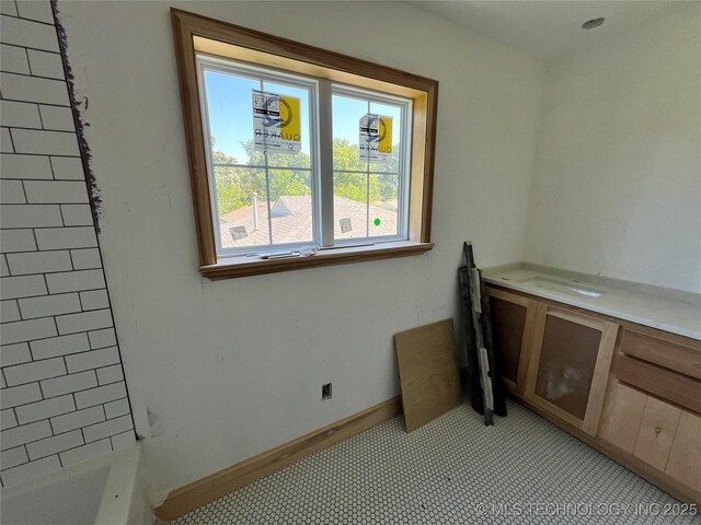 4954 S Boston Pl, Tulsa, OK 74105 - view of unfurnished office