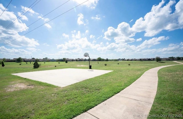 11001 N 146th E Ave, Owasso, OK 74055 - view of green lawn with community basketball court