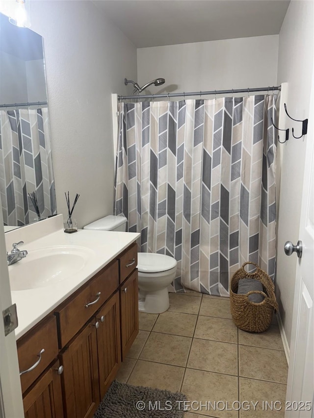 11725 S Vine Pl S, Jenks, OK 74037 - full bath with vanity, tile patterned floors, and curtained shower