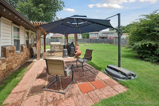 2807 W Atlanta Pl, Broken Arrow, OK 74012 - fenced backyard featuring a patio area