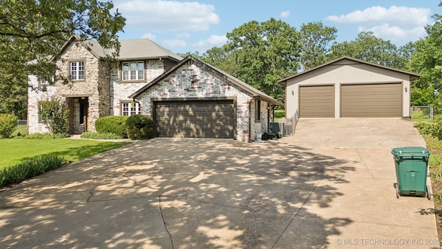 11783 S 252nd E Ave E, Broken Arrow, OK 74014 - view of front of home with driveway