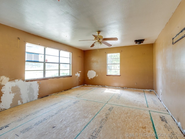 310 E Division, Roff, OK 74865 - spare room featuring a ceiling fan