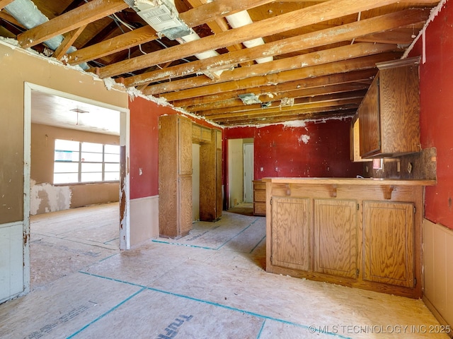 310 E Division, Roff, OK 74865 - kitchen with a peninsula