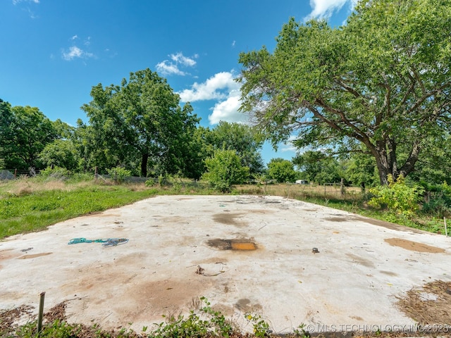 310 E Division, Roff, OK 74865 - view of yard