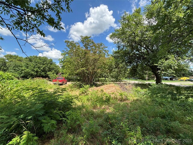 611 E Wolf, Madill, OK 73446 - photo 14